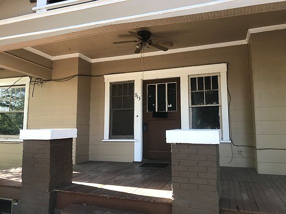3rd image of 715 Ellis Ave