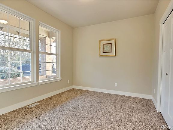 4th image of 7409 166th St E