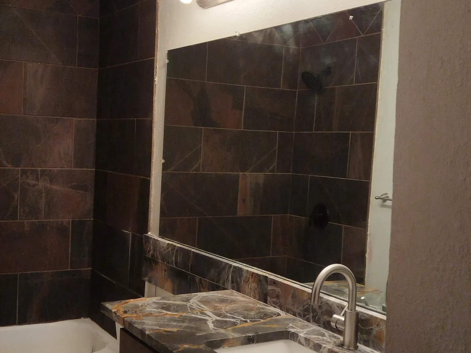 4 bed, 2000 sqft, $2,800 — Photo 2