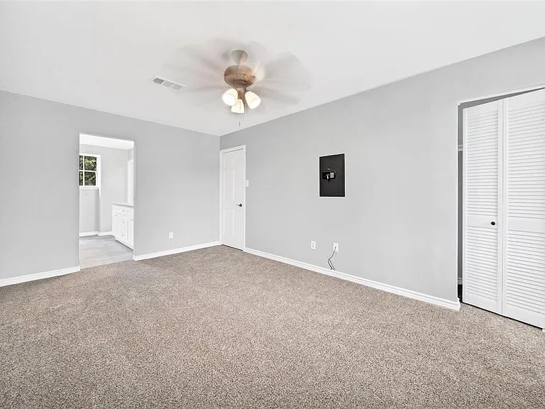 18035 Rolling Creek Dr — Photo 14