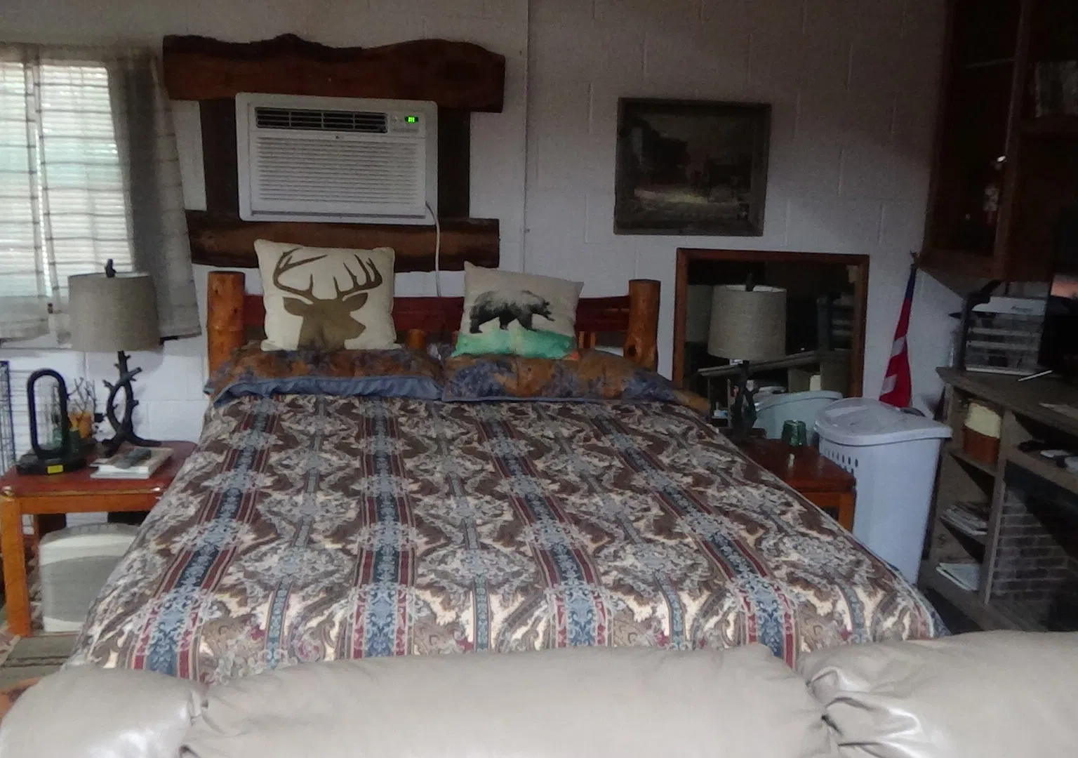 2 bed, 1.5 bath, 750 sqft, $1,050 — Photo 2