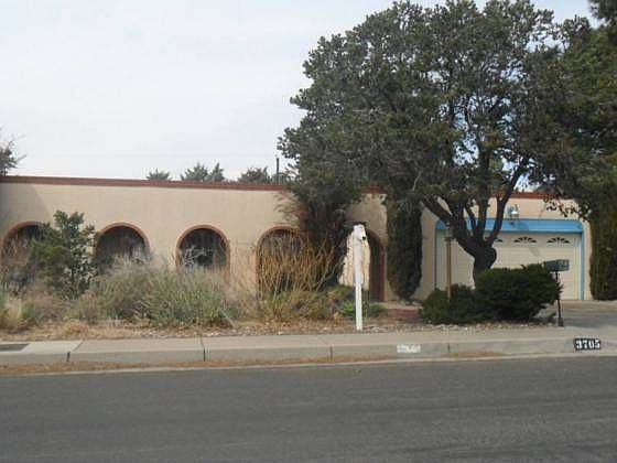 1st image of 3705 Camino Sacramento NE