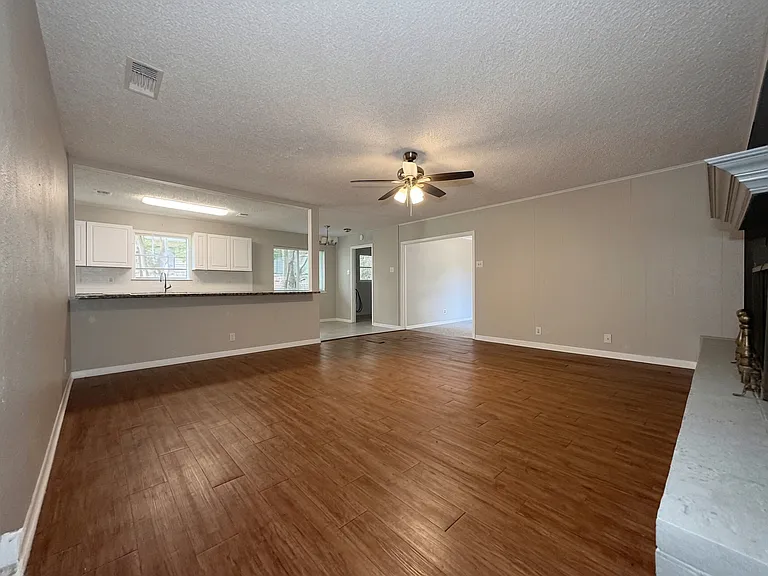 3113 Northridge Dr — Photo 3