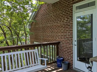 900 N Ivy St #2, Arlington, VA 22201