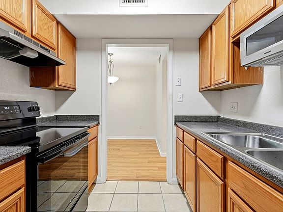 4th image of 507 NW 39th Rd APT 114