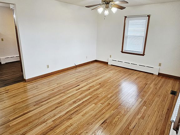 2nd image of 1341 1/2 Liberty St APT 1