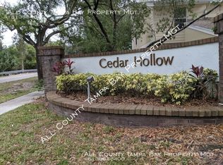 11203 Cedar Hollow Ln, Tampa, FL 33618