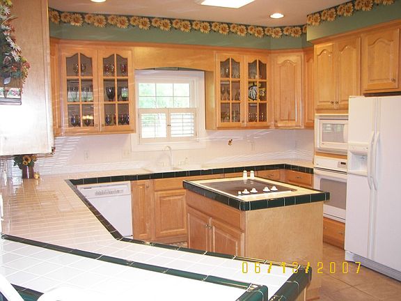 Spacious Kitchen