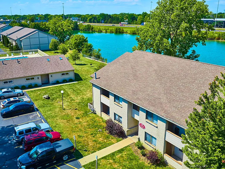 Perry Lake Village — Photo 22