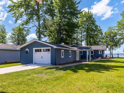 1115 Long Point Dr, Houghton lake, MI, 48629