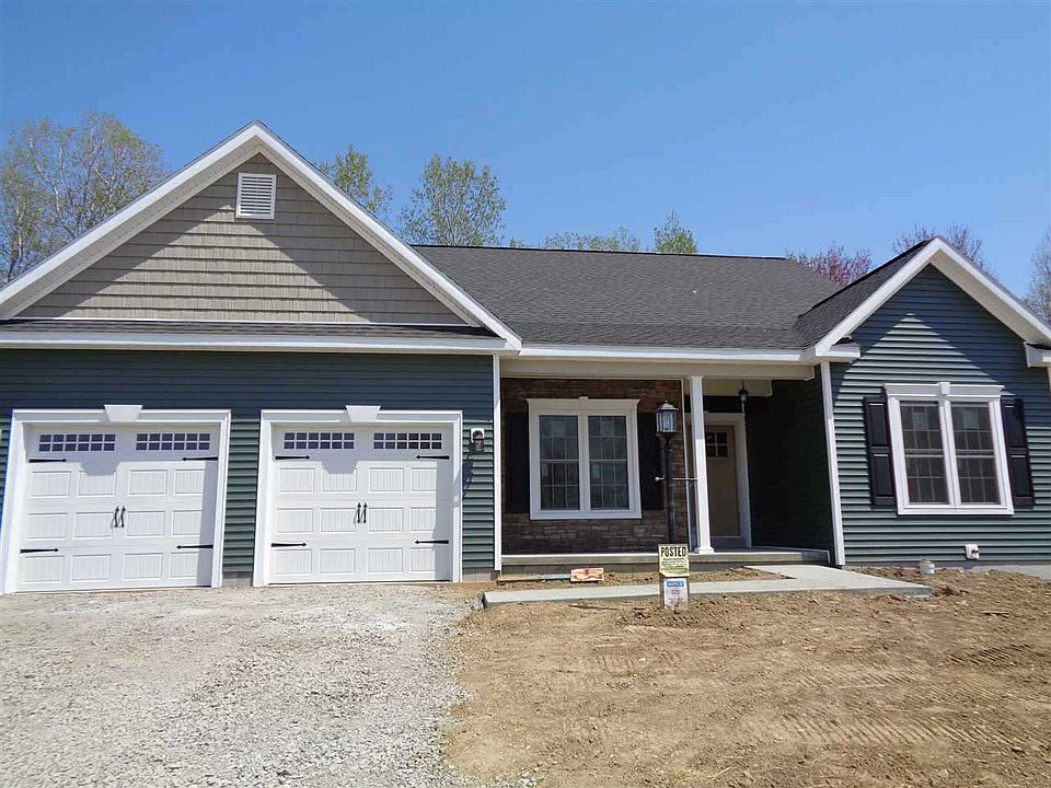 1st image of 23 Birchwood Hills Dr