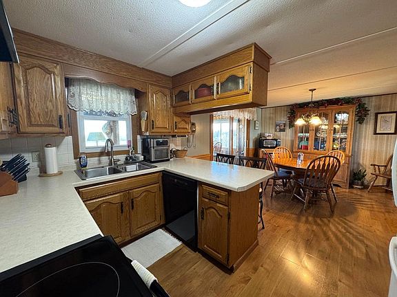 3rd image of 32158 County Road 1