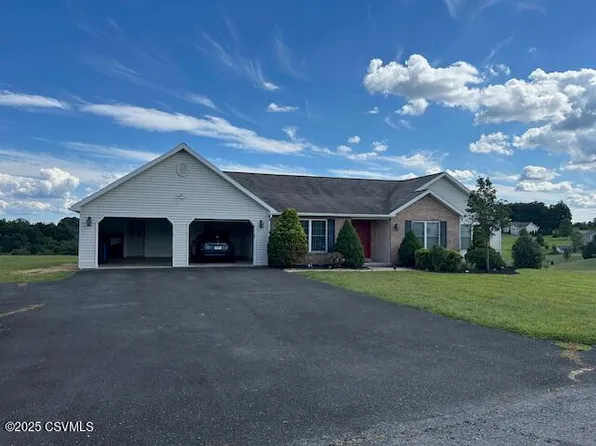 16 Sunland Dr, Danville, PA 17821