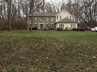 711 Mount Rock Rd, Carlisle, PA 17015