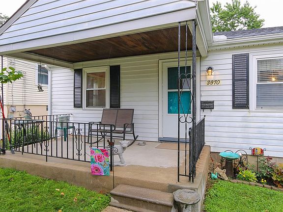 3rd image of 3970 Carrie Ave