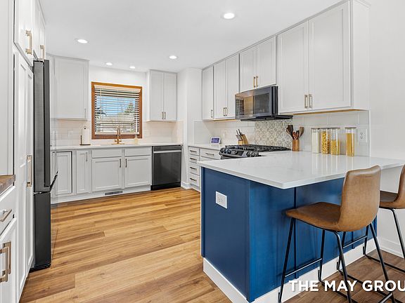 4th image of 2072 Meadow Valley Ct NW