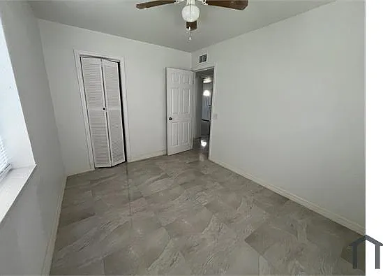 326 Hobart Ave — Photo 10