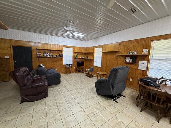 5th image of 25434 Twins Ln
