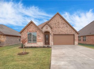 3111 Main St, Granbury, TX 76049