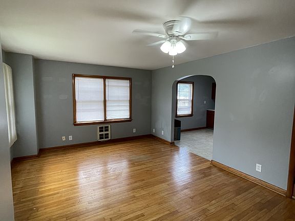 5th image of 793 S Washington St #3