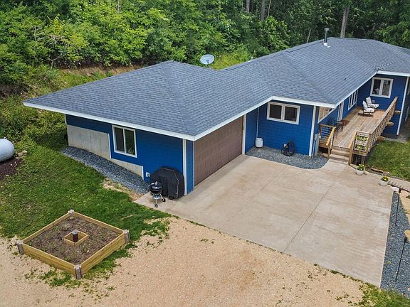 3rd image of 7330 Roberts Rd