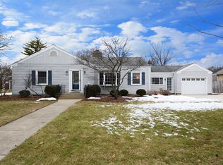 746 Richards St, Geneva, IL 60134