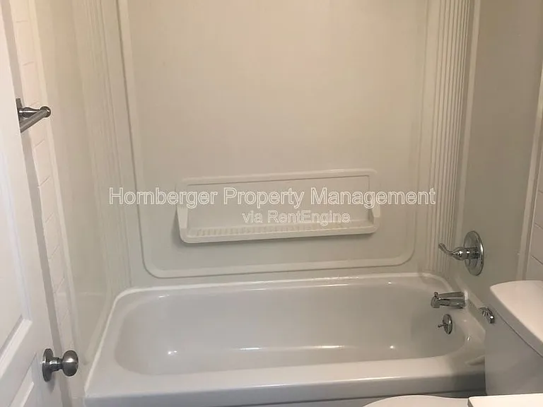 3203 N Smith St #11 — Photo 11