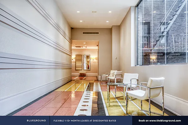 Rented by The Blueground | media 30