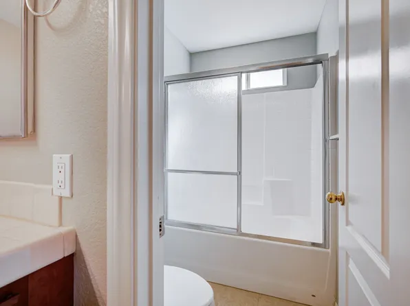 2041 S Highland Ave, Pahrump, NV 89048