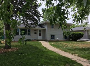 254 Evergreen Ln, Munster, IN 46321