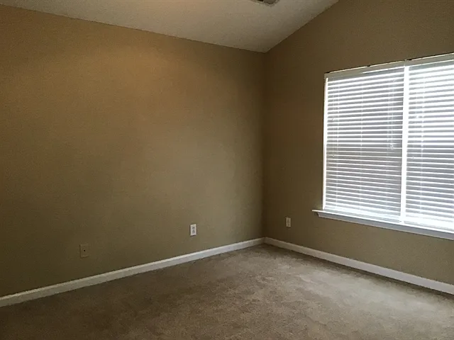 107 Sentinel Ct — Photo 6