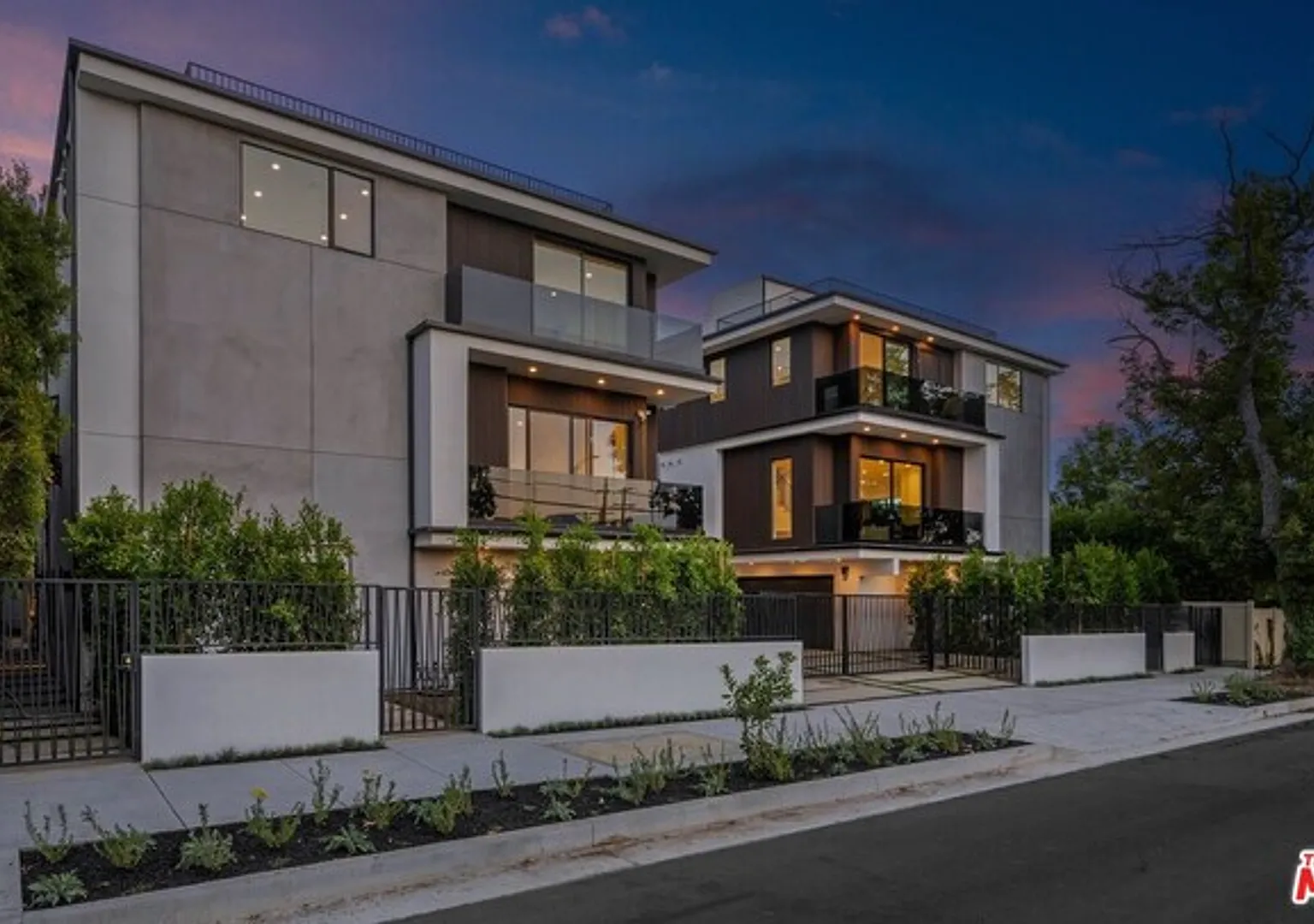 Elevated Living in the Heart of Hollywood — Photo 4
