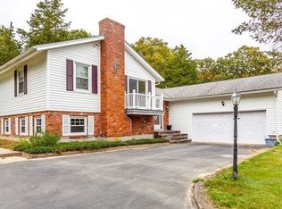 27 Christine Dr, Westport, MA 02790