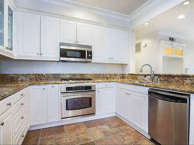 8 Steeton Ln — Photo 5
