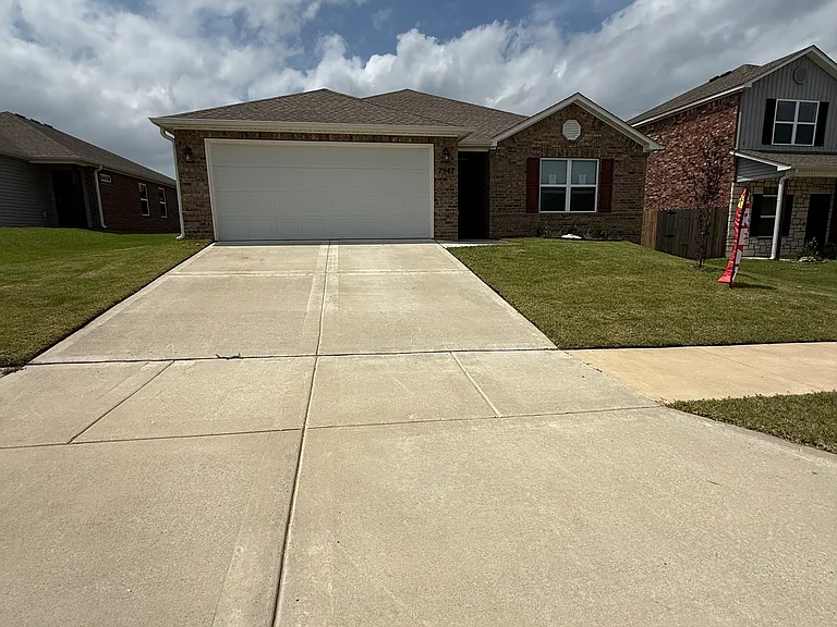 7947 Windflower Ln — Photo 14