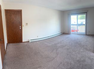 201 E Lotta St APT 1, Sioux Falls, SD 57105
