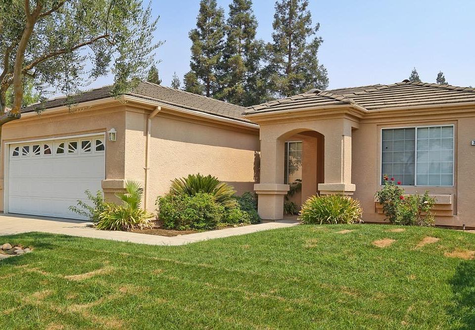 1st image of 7554 N McCaffrey Ave