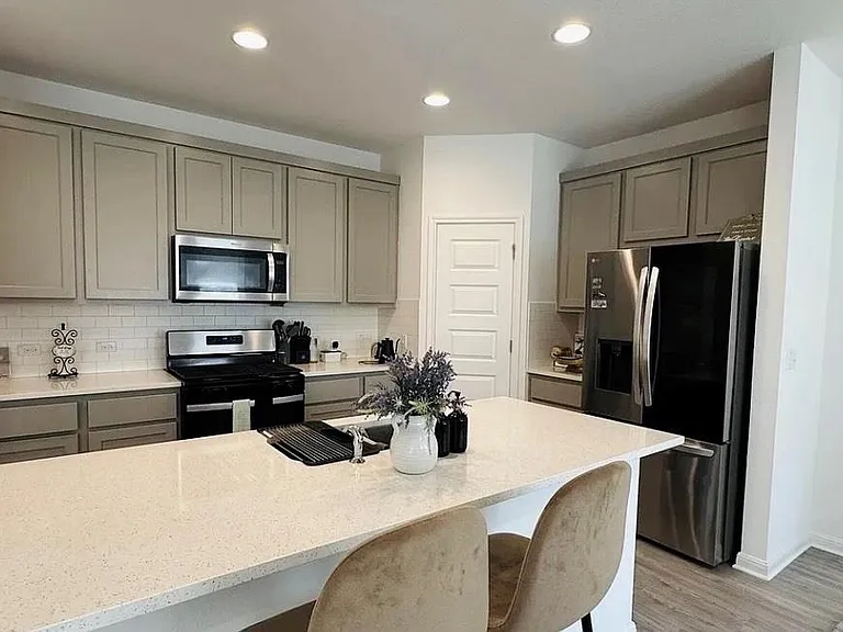 6915 Tiznow Ln — Photo 10
