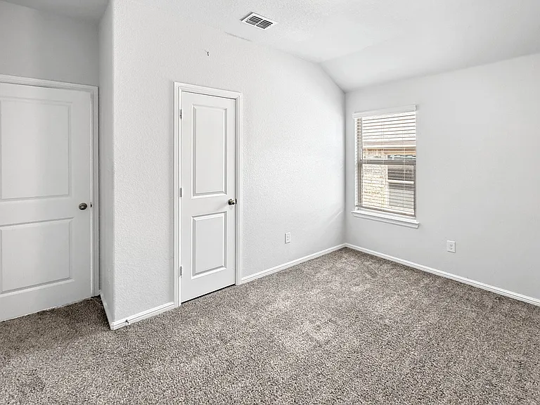 9749 Walnut Cove Dr — Photo 10