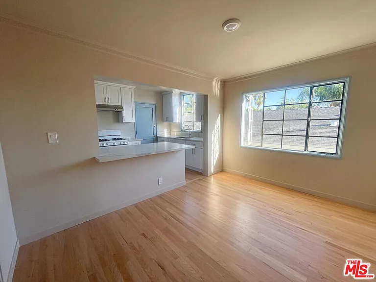 1241 N Crescent Heights Blvd #1243D — Photo 2