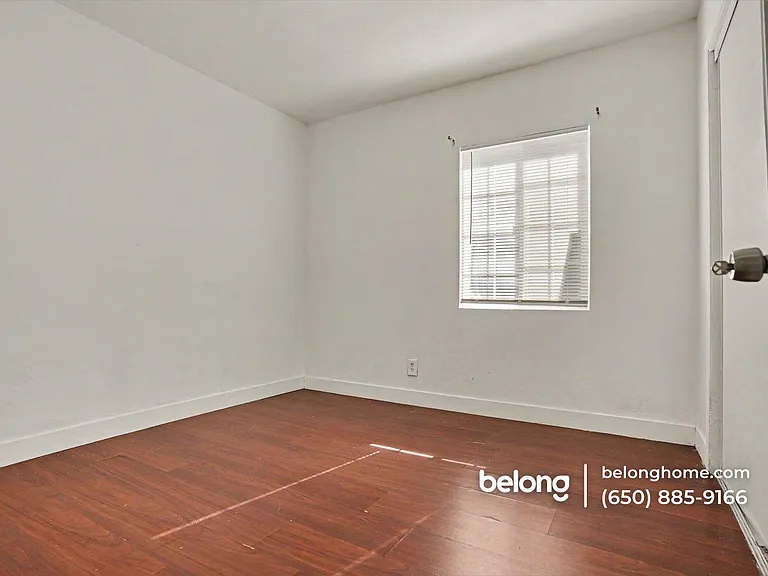 936 Lucia Ct — Photo 9