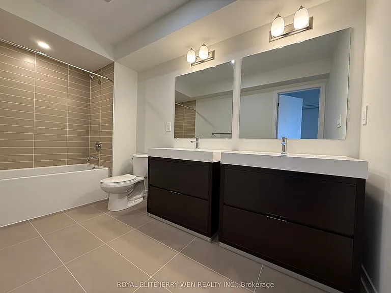 2 Green Gardens Blvd #MAIN — Photo 3