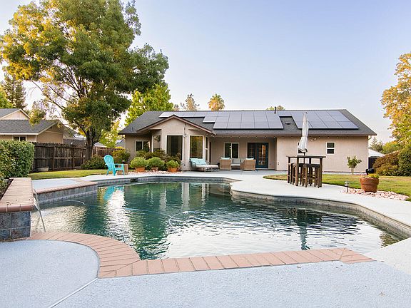 3rd image of 19277 Sellins View Ct