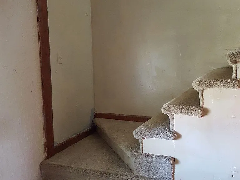 Steps to Upstairs