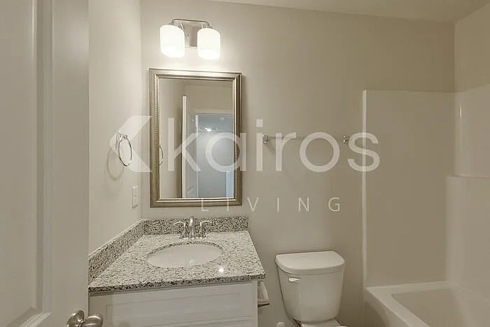 2541 Banyan Cir — Photo 17