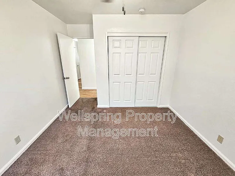 528 Heatherglen Dr — Photo 15
