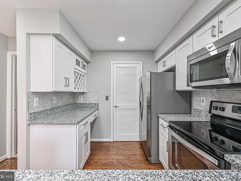 5601 Willoughby Newton Dr #36 — Photo 16