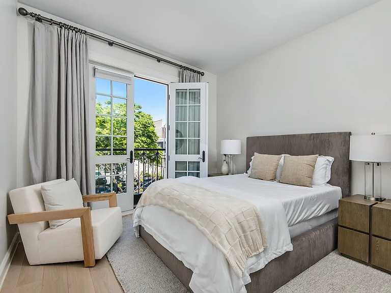 The Residences at Palisades Village — Photo 78