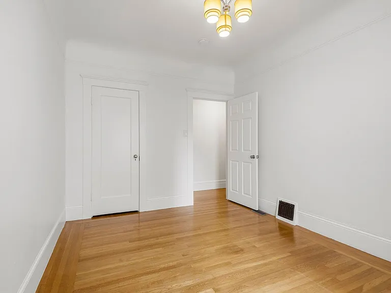 75 Lafayette St #1 — Photo 29