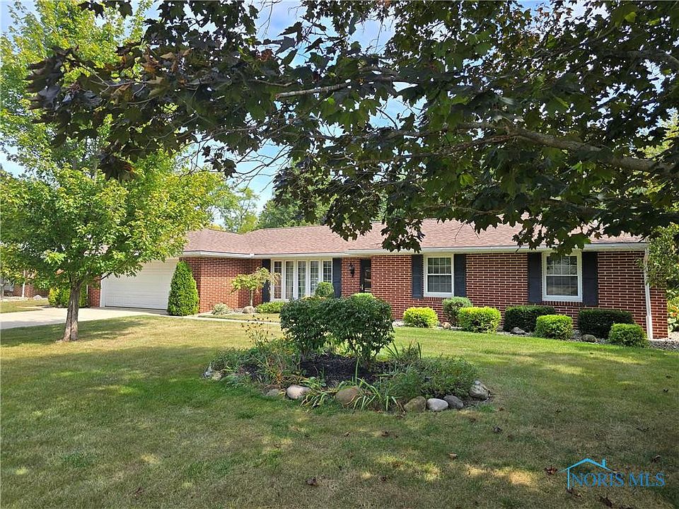 1st image of 19 Westwood Dr